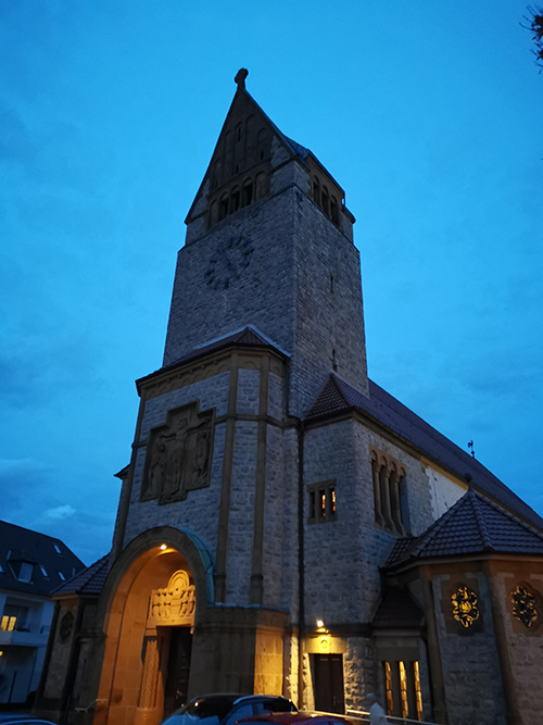 St. Joseph in Abenddämmerung am Silverstertag 2022